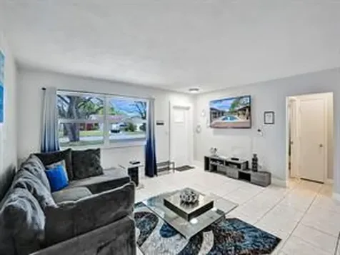545 NW 46th Avenue Plantation FL 33317
