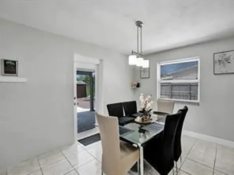 545 NW 46th Avenue Plantation FL 33317