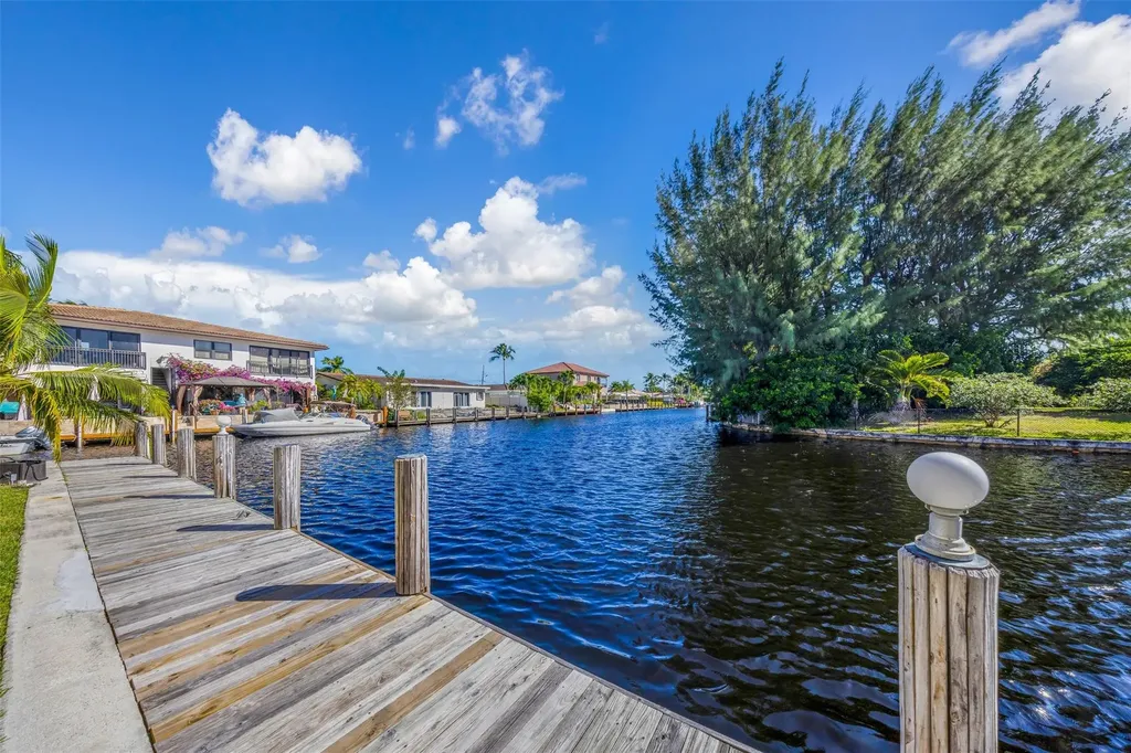 2591 NE 55 Court Fort Lauderdale FL 33308