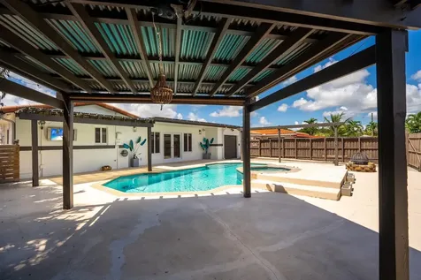 4215 Roosevelt Street Hollywood FL 33021