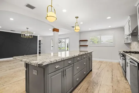 4215 Roosevelt Street Hollywood FL 33021