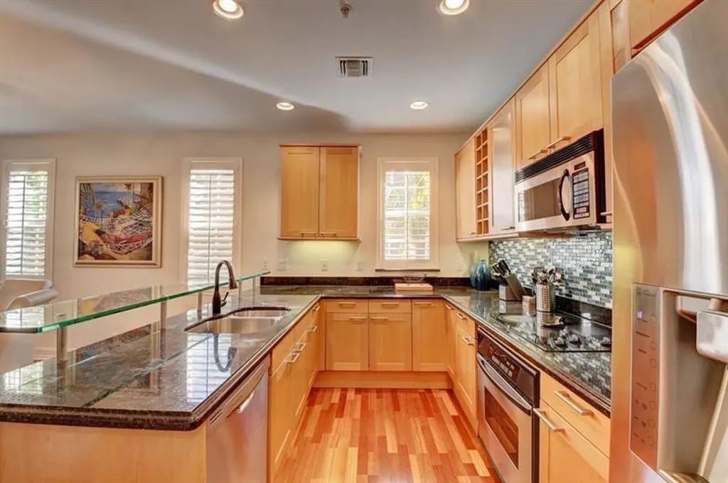 306 E Mallory Circle Delray Beach FL 33483