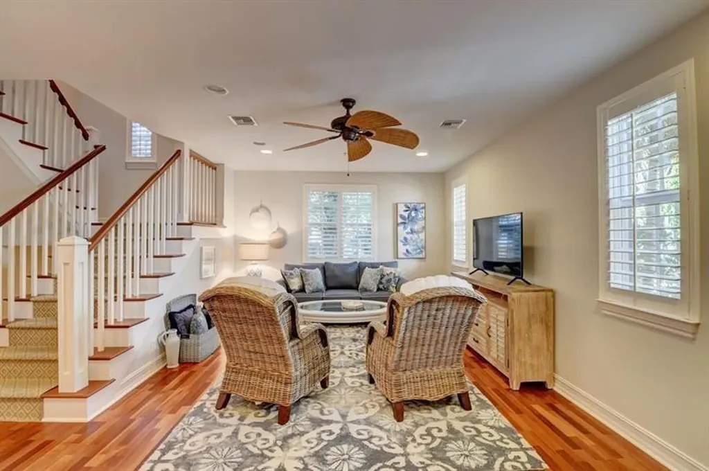 306 E Mallory Circle Delray Beach FL 33483