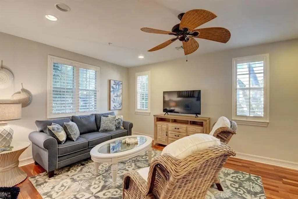 306 E Mallory Circle Delray Beach FL 33483