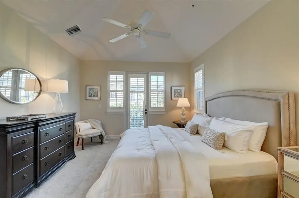 306 E Mallory Circle Delray Beach FL 33483