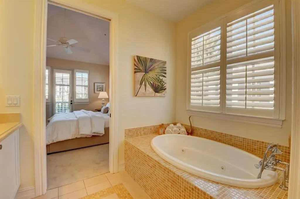 306 E Mallory Circle Delray Beach FL 33483