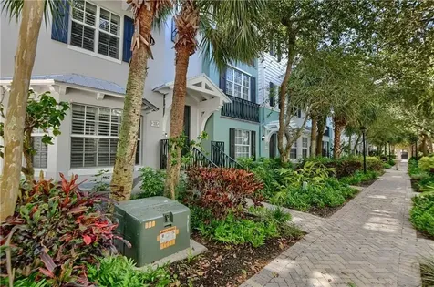 306 E Mallory Circle Delray Beach FL 33483