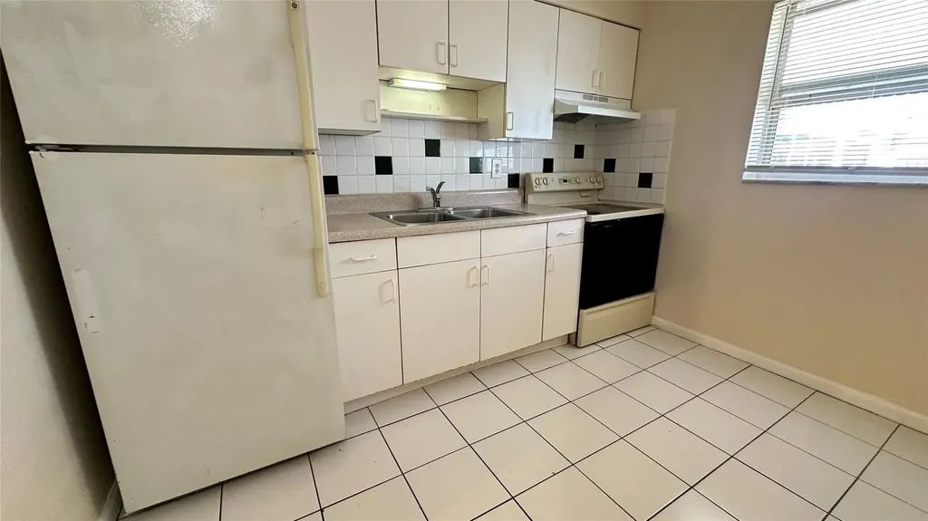 1973 NE 4th Street Deerfield Beach FL 33441