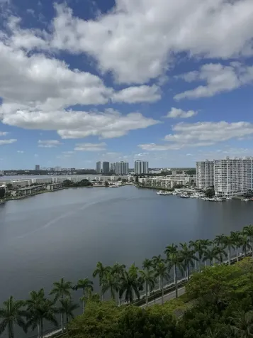 2851 NE 183rd Street Aventura FL 33160