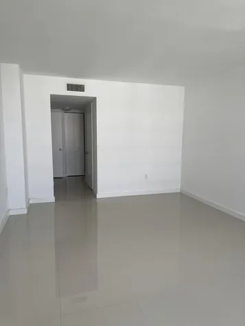 2851 NE 183rd Street Aventura FL 33160