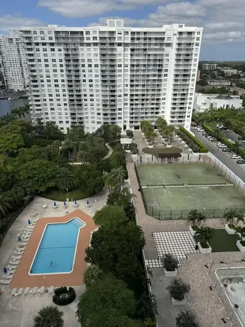2851 NE 183rd Street Aventura FL 33160
