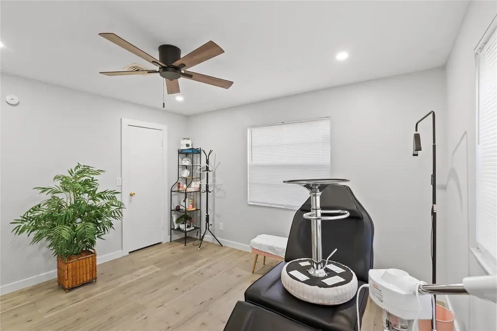 1335 NW 94th Way Coral Springs FL 33071