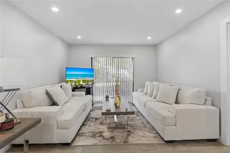 1335 NW 94th Way Coral Springs FL 33071