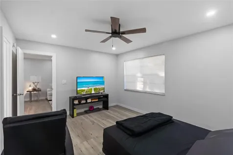 1335 NW 94th Way Coral Springs FL 33071