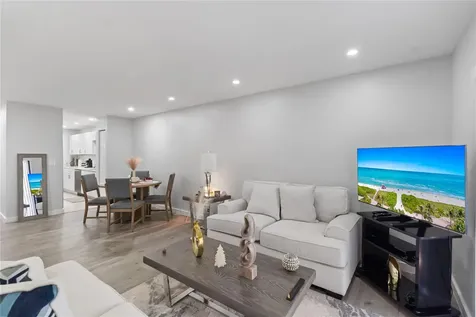 1335 NW 94th Way Coral Springs FL 33071