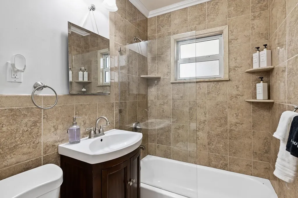 411 SW 10th Street Fort Lauderdale FL 33315