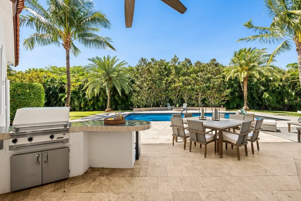 8618 Sawpine Road Delray Beach FL 33446
