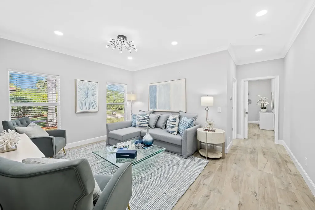 8618 Sawpine Road Delray Beach FL 33446