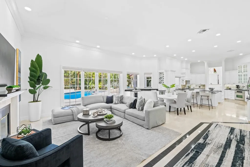 8618 Sawpine Road Delray Beach FL 33446