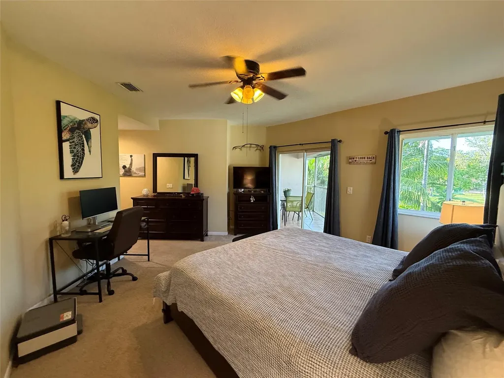 9237 9th Place Plantation FL 33324