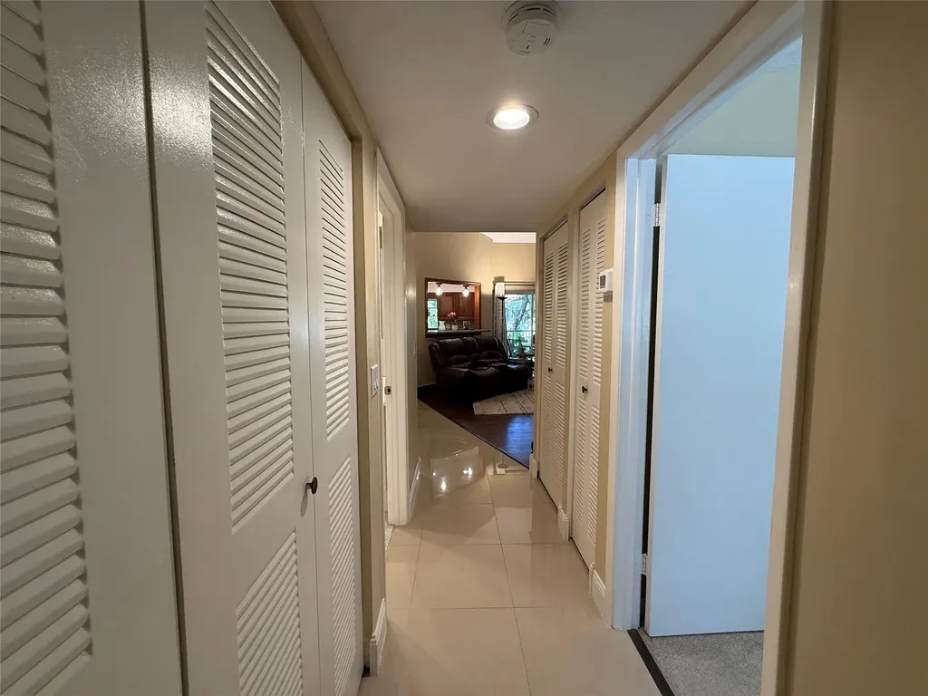 9237 9th Place Plantation FL 33324