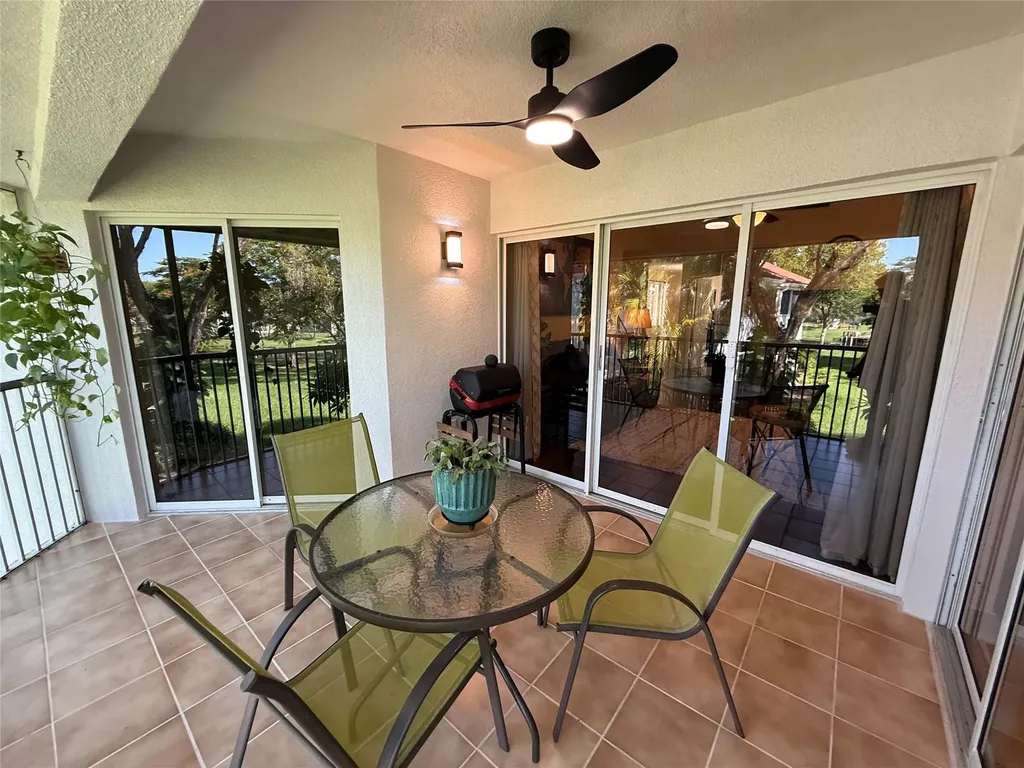 9237 9th Place Plantation FL 33324