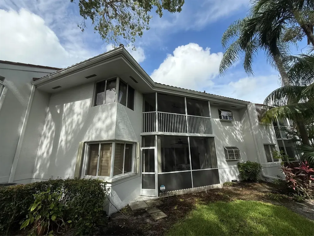 9237 9th Place Plantation FL 33324