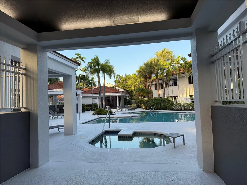 9237 9th Place Plantation FL 33324