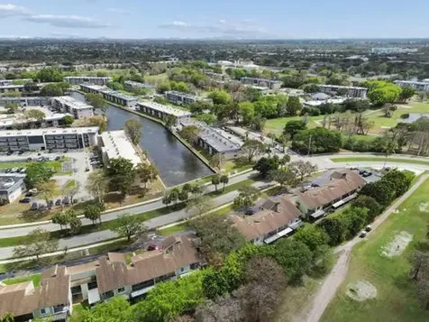 8027 Lagos De Campo Boulevard Tamarac FL 33321