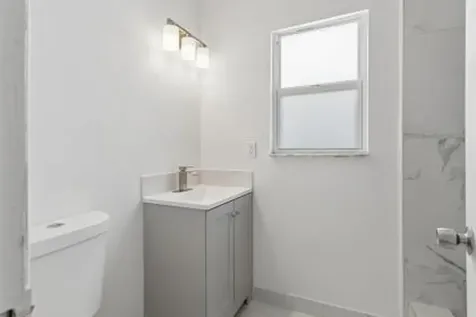 8027 Lagos De Campo Boulevard Tamarac FL 33321