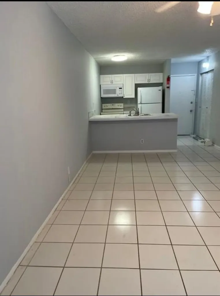 2701 Riverside Drive Coral Springs FL 33065