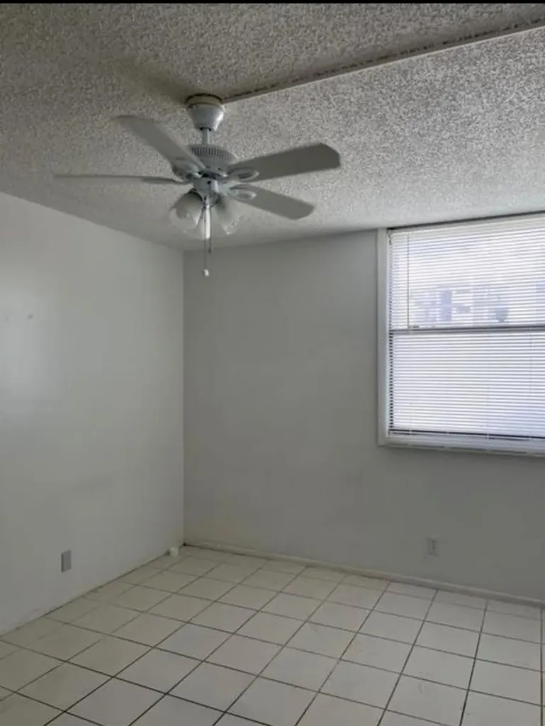 2701 Riverside Drive Coral Springs FL 33065