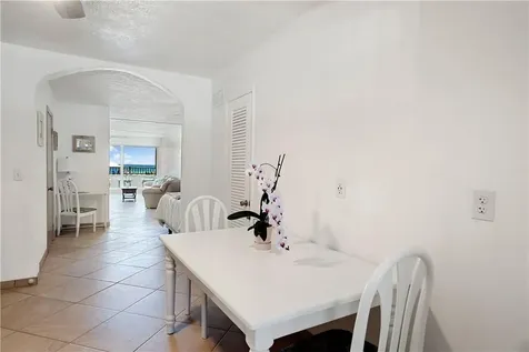 201 Van Buren Street Hollywood FL 33019