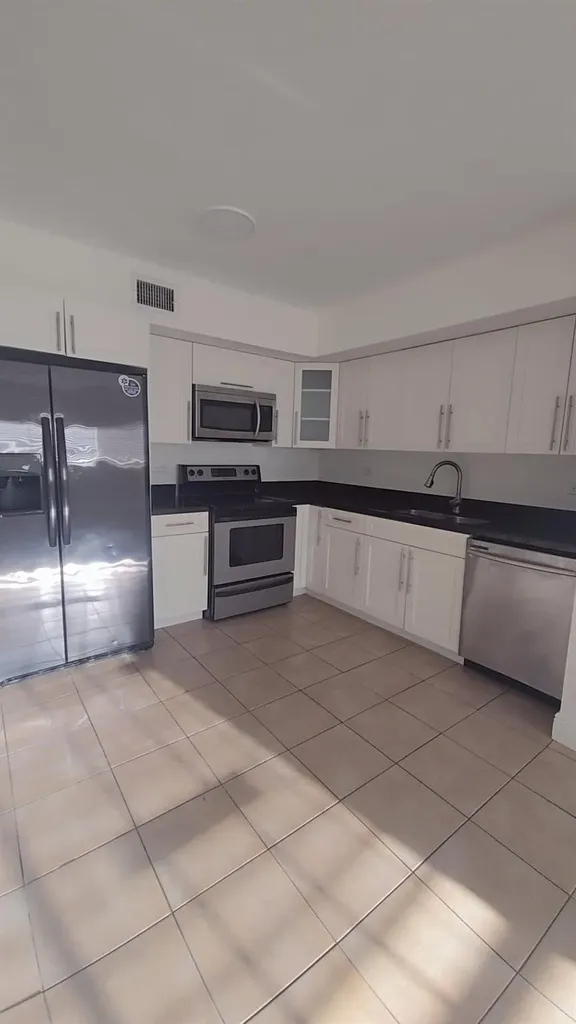 3700 N 56th Avenue Hollywood FL 33021