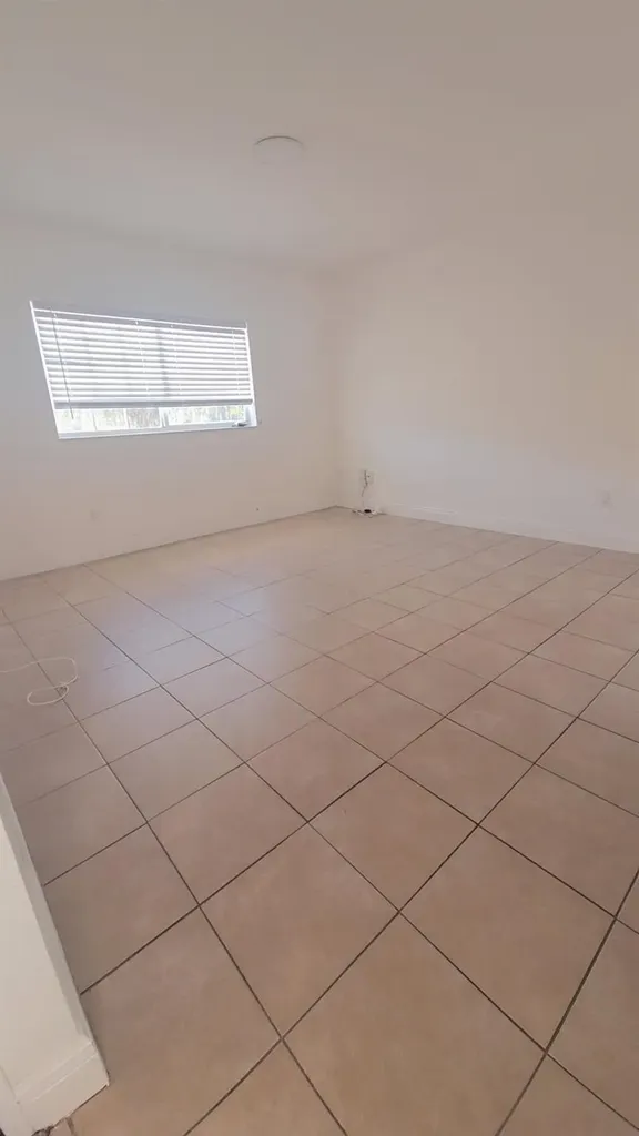 3700 N 56th Avenue Hollywood FL 33021