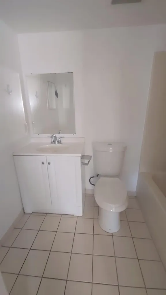 3700 N 56th Avenue Hollywood FL 33021