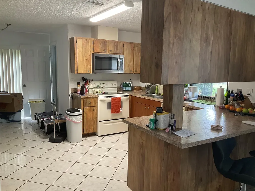 6269 Woodbury Road Boca Raton FL 33433