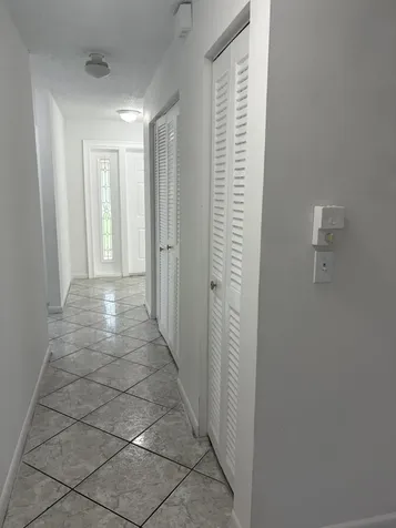 6269 Woodbury Road Boca Raton FL 33433