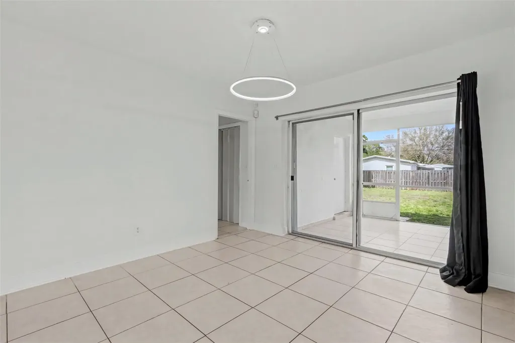 6821-6825 NW 11th Place Plantation FL 33317