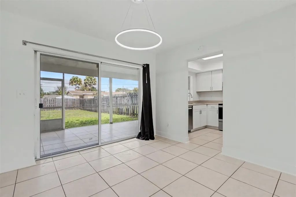 6821-6825 NW 11th Place Plantation FL 33317