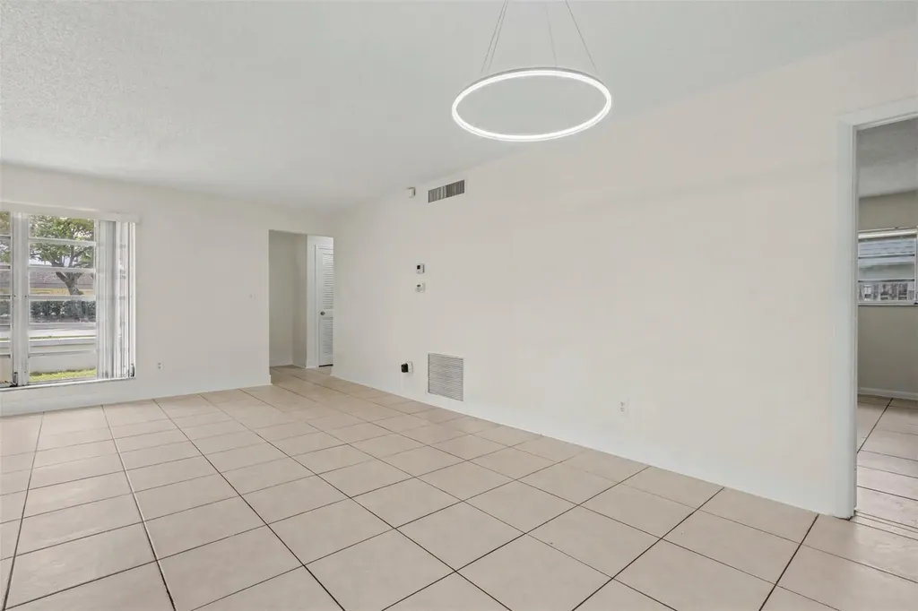 6821-6825 NW 11th Place Plantation FL 33317