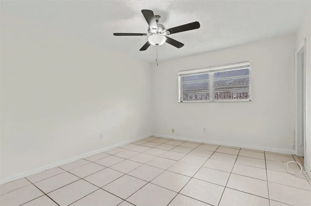 6821-6825 NW 11th Place Plantation FL 33317