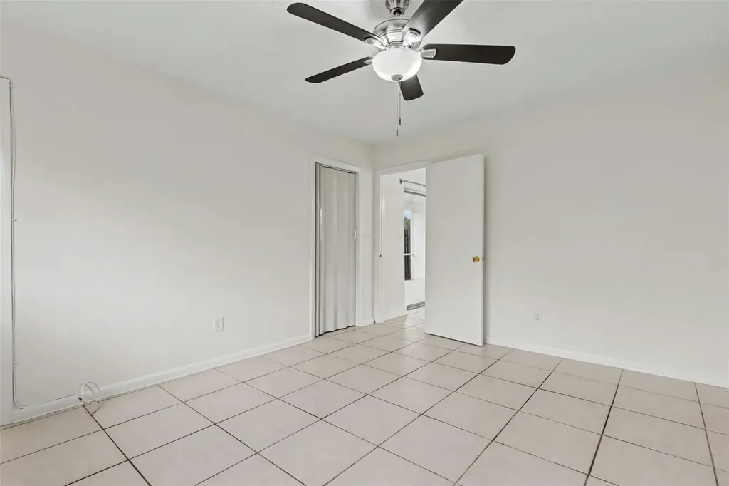 6821-6825 NW 11th Place Plantation FL 33317