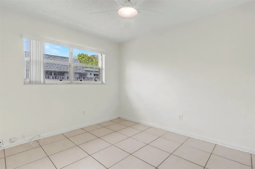 6821-6825 NW 11th Place Plantation FL 33317