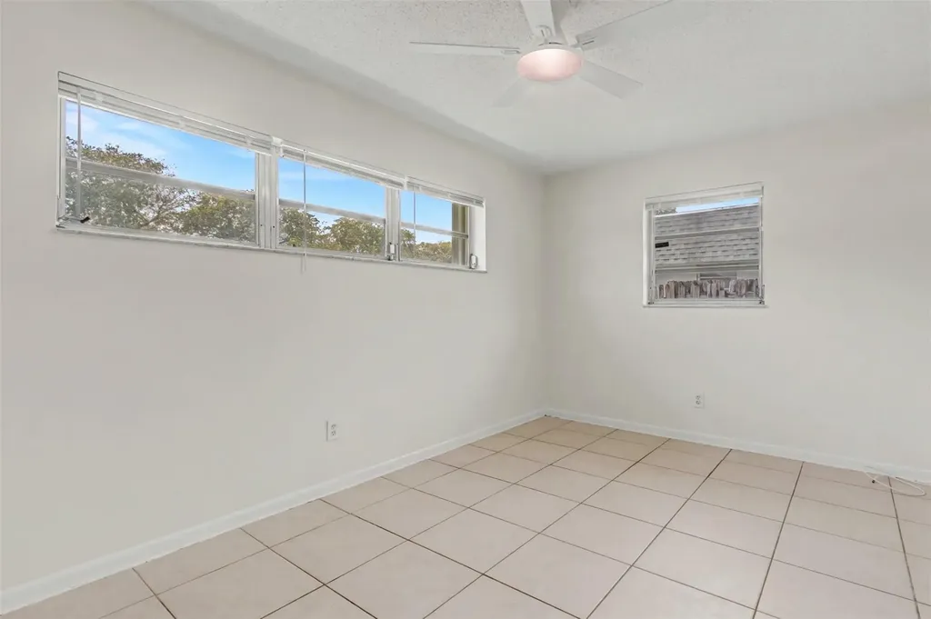 6821-6825 NW 11th Place Plantation FL 33317