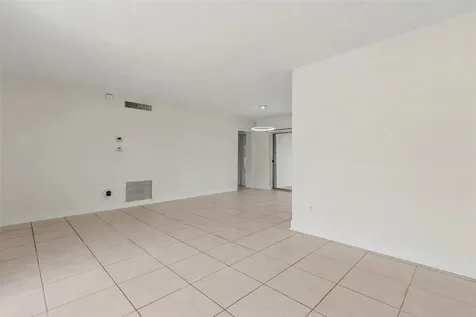 6821-6825 NW 11th Place Plantation FL 33317