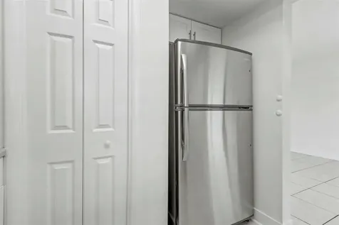 6821-6825 NW 11th Place Plantation FL 33317