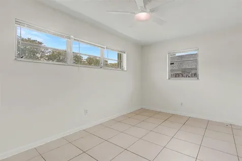 6821-6825 NW 11th Place Plantation FL 33317