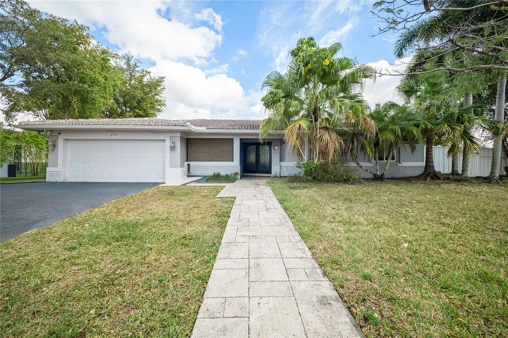 16770 Lakeview Court Weston FL 33326
