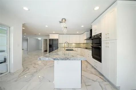 16770 Lakeview Court Weston FL 33326